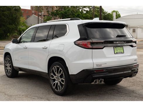 New 2026 GMC Acadia Denali Ultimate FWD image 6