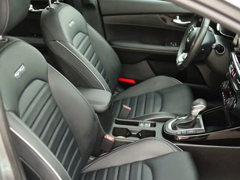 Used 2024 Kia Forte GT-Line w/ GT-Line Premium Package image 45