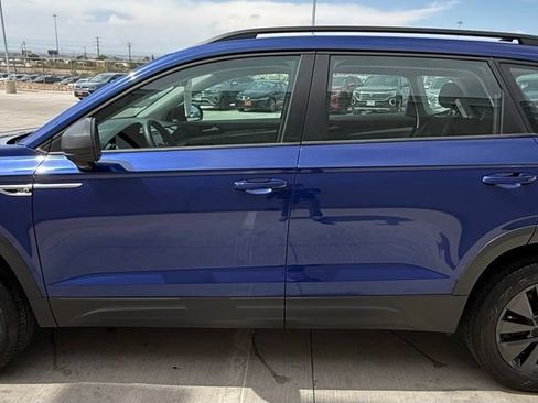 Used 2024 Volkswagen Taos S w/ MDO Package FWD image 6