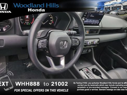 Certified 2025 Honda Pilot Touring image 9