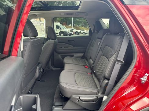 New 2026 Nissan Pathfinder SV w/ SV Premium Package AWD/4WD image 26