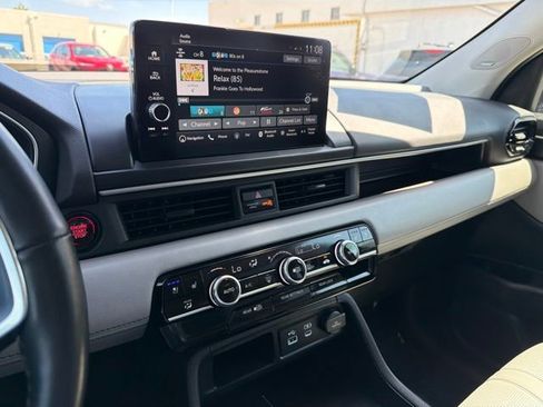 Certified 2025 Honda Pilot Elite image 32