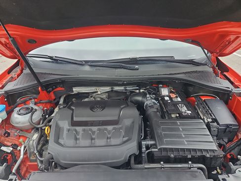 Used 2018 Volkswagen Tiguan SEL AWD/4WD image 33