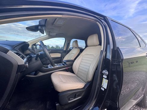 Used 2022 Ford Edge SEL AWD/4WD image 12