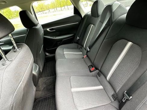 Certified 2025 Hyundai Sonata SE FWD image 16