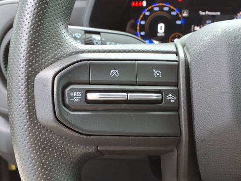 Certified 2024 Chevrolet Colorado Trail Boss w/ Technology Package AWD/4WD image 16