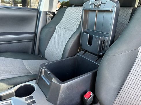 Used 2021 Toyota 4Runner SR5 AWD/4WD image 16