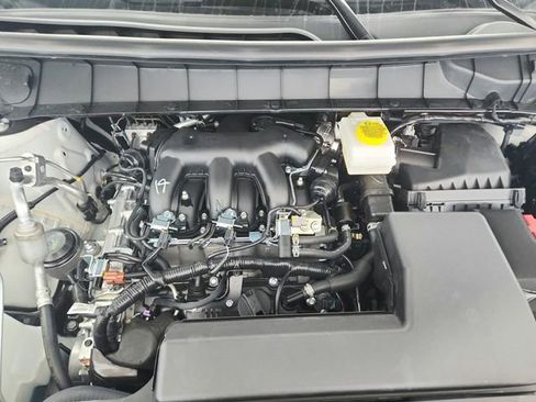 New 2026 Nissan Pathfinder SL FWD image 17