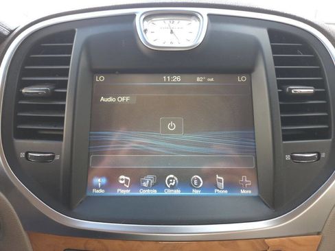 Used 2012 Chrysler 300 C image 27