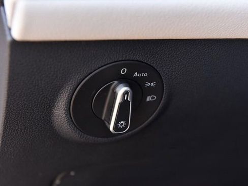 New 2026 Volkswagen Taos S image 10