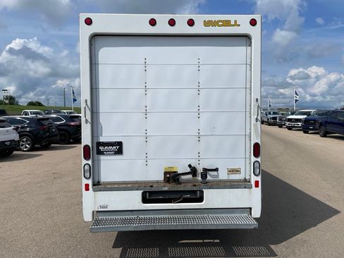 Used 2015 Ford Transit 350 156 DRW w/ Exterior Upgrade Package RWD image 24