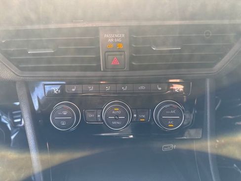 Used 2019 Volkswagen Jetta GLI image 15