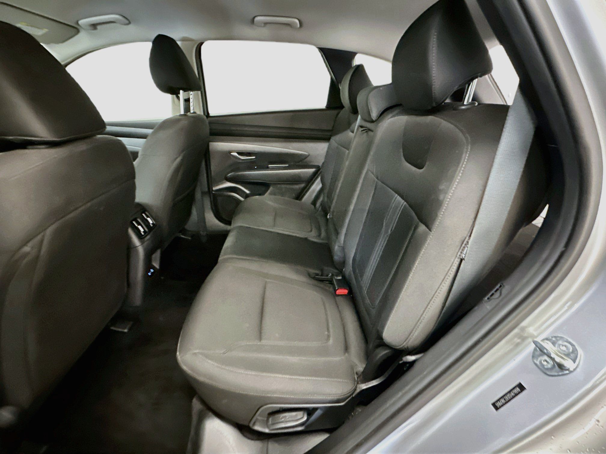 Used 2025 Hyundai Tucson SEL AWD/4WD image 28