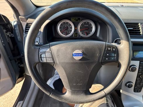 Used 2011 Volvo C70 T5 w/ Convenience Pkg FWD image 17