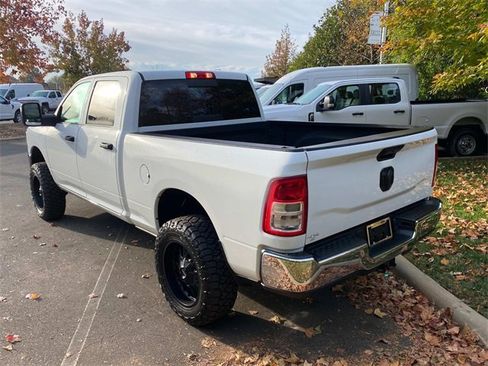 Used 2024 RAM 3500 Tradesman w/ Chrome Appearance Group image 30