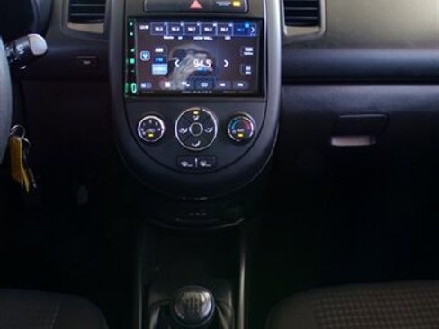 Used 2012 Kia Soul FWD image 33