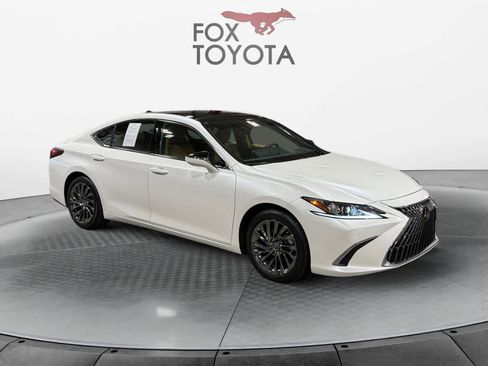 Used 2024 Lexus ES 350 w/ Luxury Package image 8