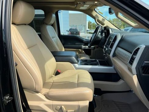 Used 2021 Ford F250 Lariat w/ Lariat Ultimate Package AWD/4WD image 29