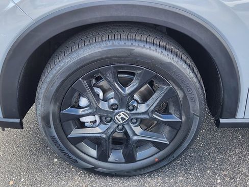 Certified 2025 Honda HR-V Sport image 9