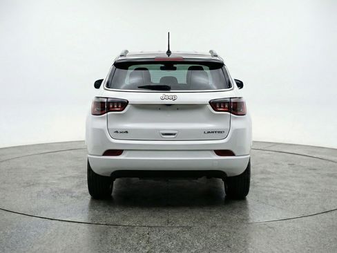 Used 2025 Jeep Compass Trailhawk AWD/4WD image 7