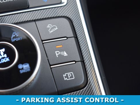 Used 2021 Hyundai Santa Fe Limited image 17