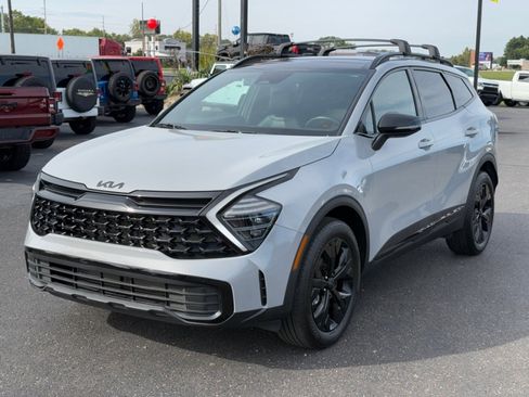 Used 2025 Kia Sportage X-Line w/ Premium Package image 4