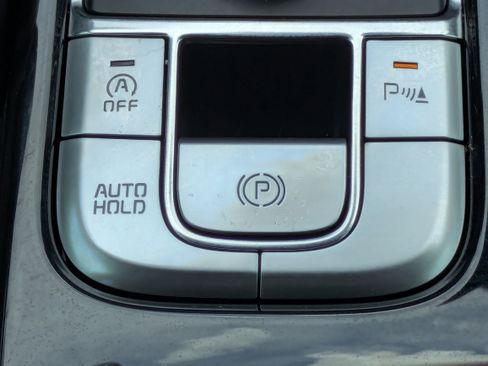 Used 2024 Kia Telluride EX w/ EX Captain's Chair Package FWD image 24