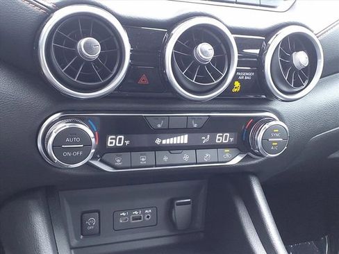 New 2025 Nissan Sentra SR w/ SR Premium Package image 16