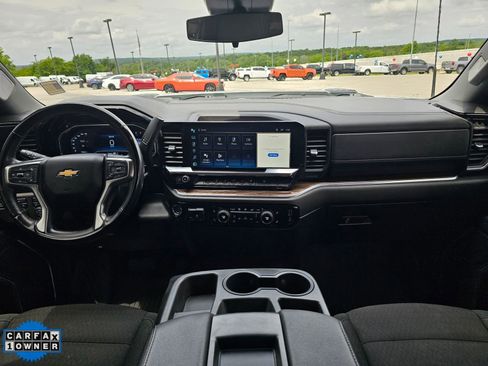 Used 2024 Chevrolet Silverado 2500 LT AWD/4WD image 24