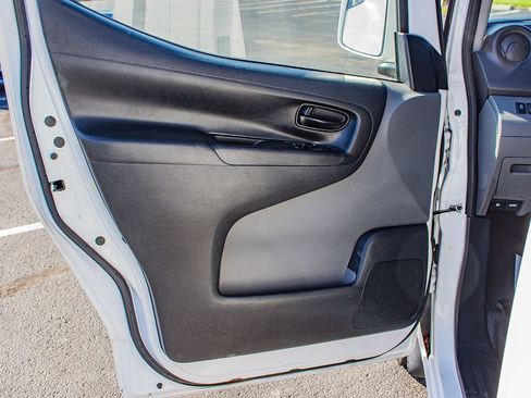 Used 2019 Nissan NV200 SV w/ Navigation Package image 13