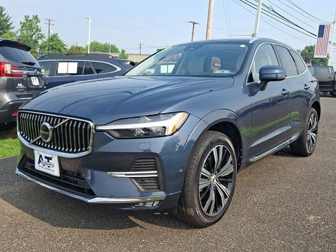 Used 2023 Volvo XC60 B5 Ultimate w/ Climate Package AWD/4WD image 3
