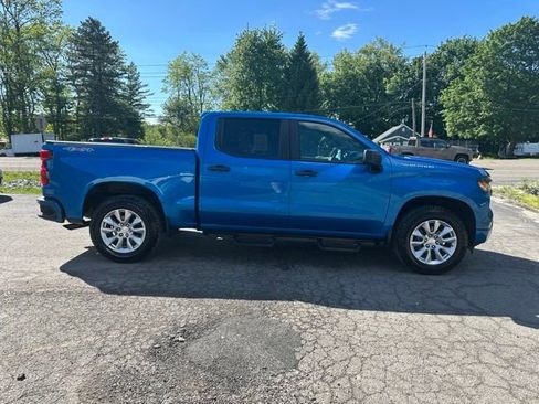 Used 2022 Chevrolet Silverado 1500 Custom AWD/4WD image 8