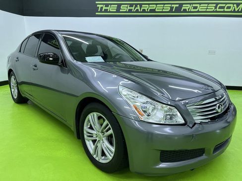 Used 2010 INFINITI G37 Journey w/ Premium Pkg RWD image 2