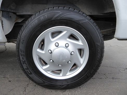 Used 2013 Ford E-350 and Econoline 350 XL image 26