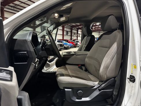 Used 2022 Ford F250 XLT w/ FX4 Off-Road Package image 14
