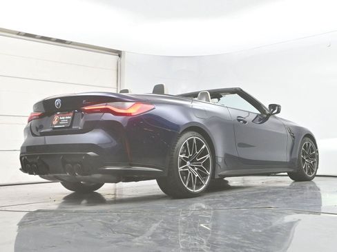 Used 2023 BMW M4 xDrive Competition AWD/4WD image 37