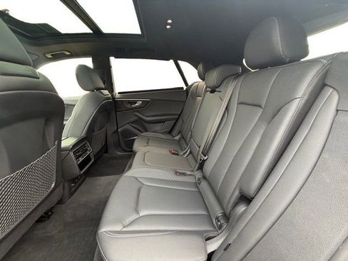 Used 2023 Audi Q8 Premium Plus w/ Premium Plus Package image 24