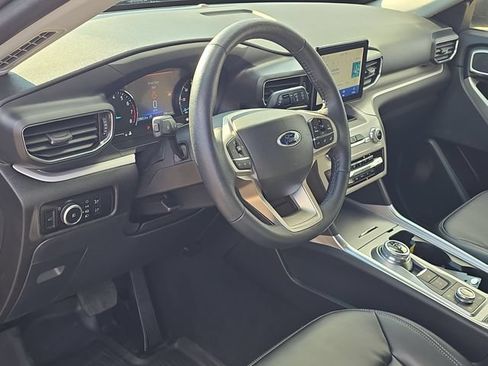 Certified 2024 Ford Explorer XLT w/ Equipment Group 202A AWD/4WD image 7