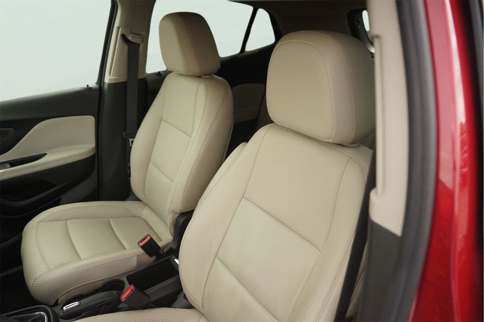 Used 2019 Buick Encore Essence FWD image 10