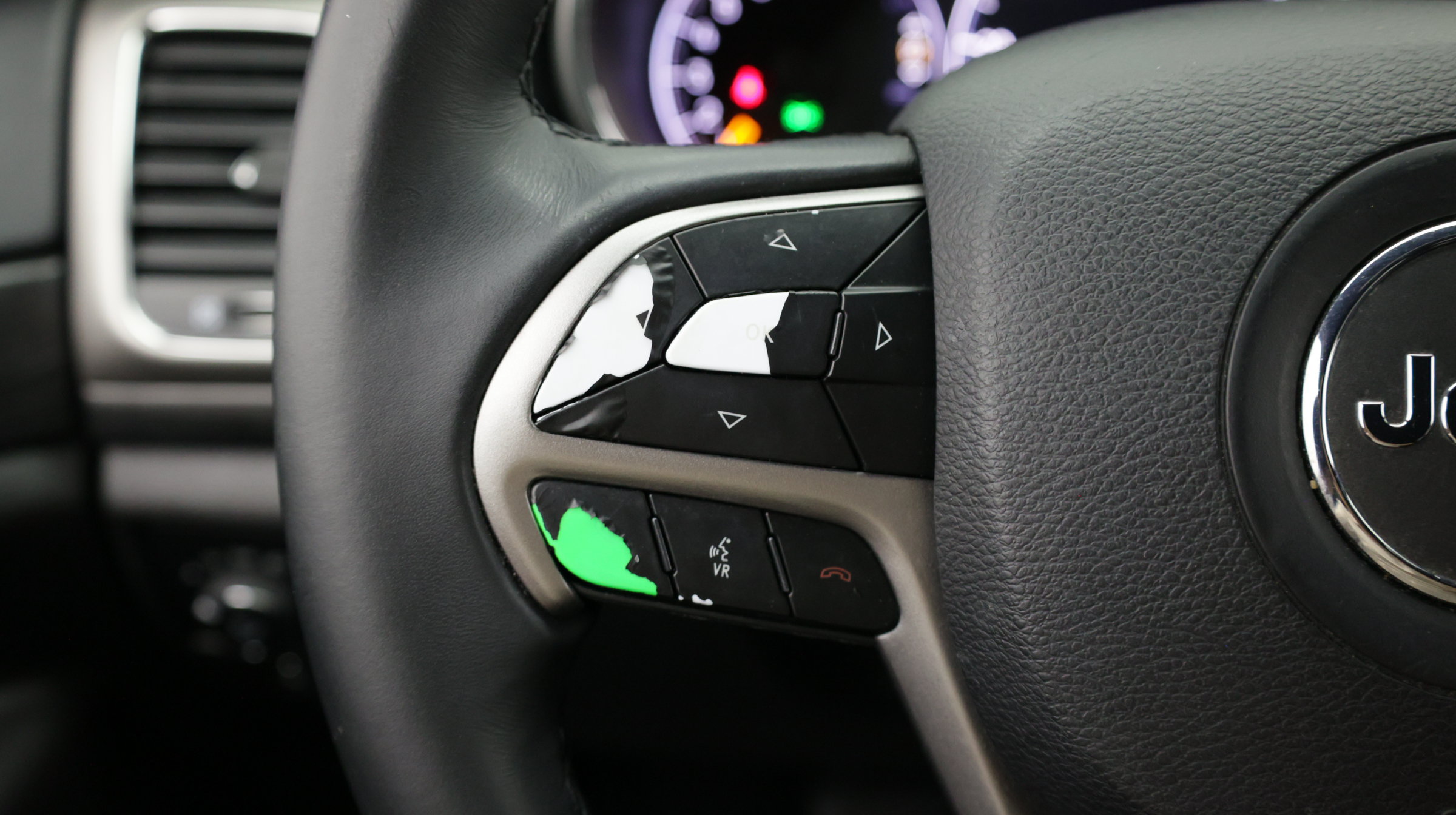 Used 2019 Jeep Grand Cherokee Laredo RWD image 26