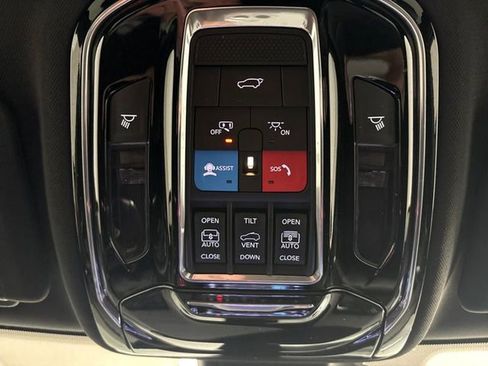 Used 2023 Jeep Grand Cherokee Overland w/ MOPAR Finishing Package image 60