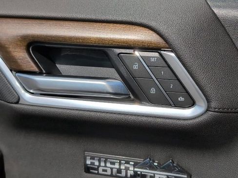 New 2025 Chevrolet Silverado 1500 High Country image 15