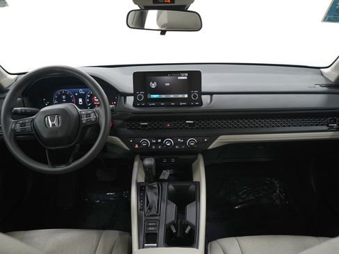 Used 2024 Honda Accord EX image 14