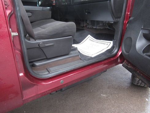 Used 2014 Chevrolet Silverado 3500 LT w/ Interior Plus Package image 9