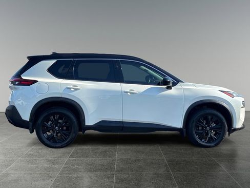 Used 2023 Nissan Rogue SV w/ SV Premium B Package AWD/4WD image 10