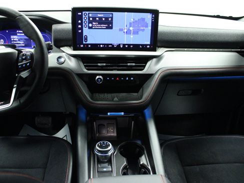 Used 2025 Ford Explorer ST AWD/4WD image 19