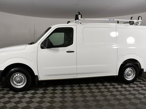 Used 2018 Nissan NV 1500 S RWD image 9