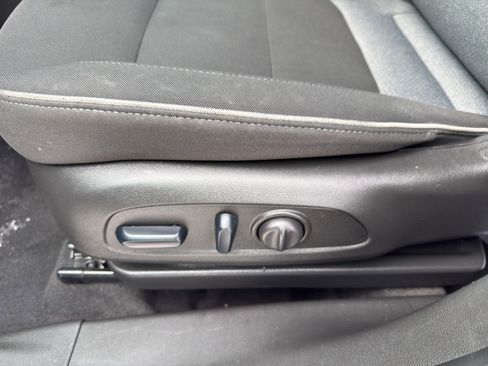 Certified 2024 Chevrolet TrailBlazer LT w/ Convenience Package image 16