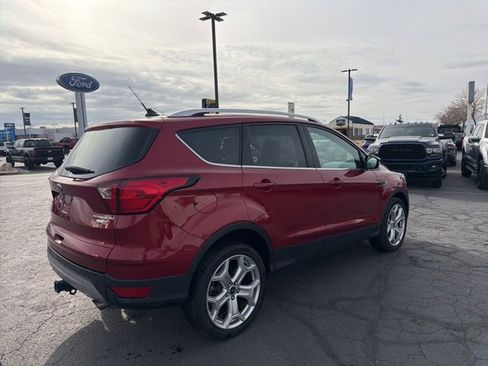 Used 2019 Ford Escape Titanium image 5