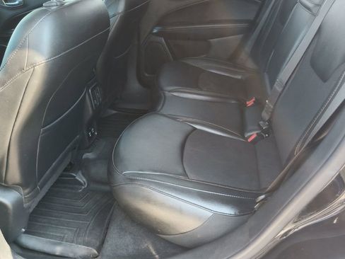 Used 2019 Jeep Compass Latitude image 10